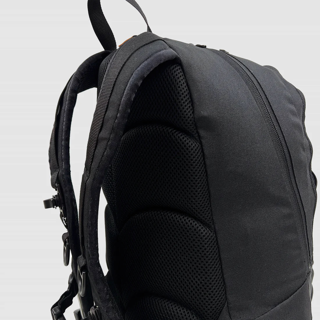 BlackWolf Arrow II Daypack - 20 Litres