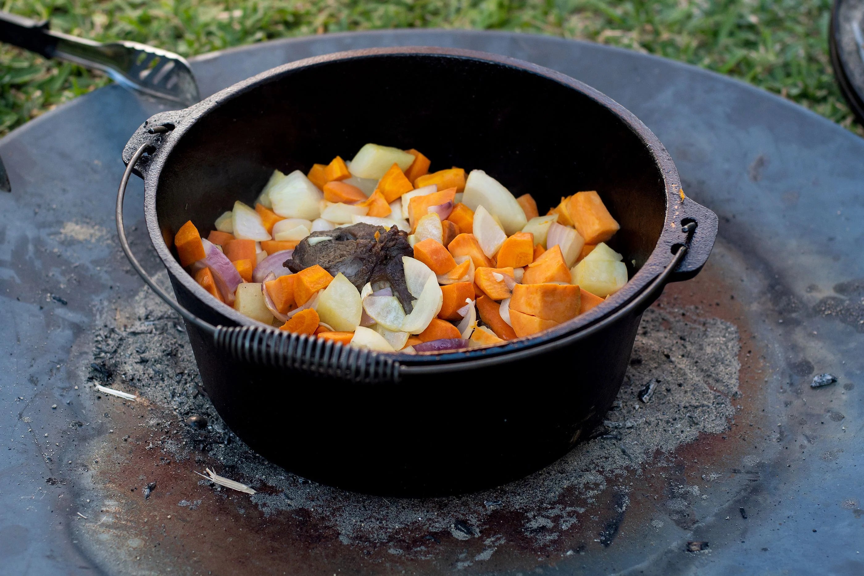 Wildtrak Camp Oven - 12 Quart