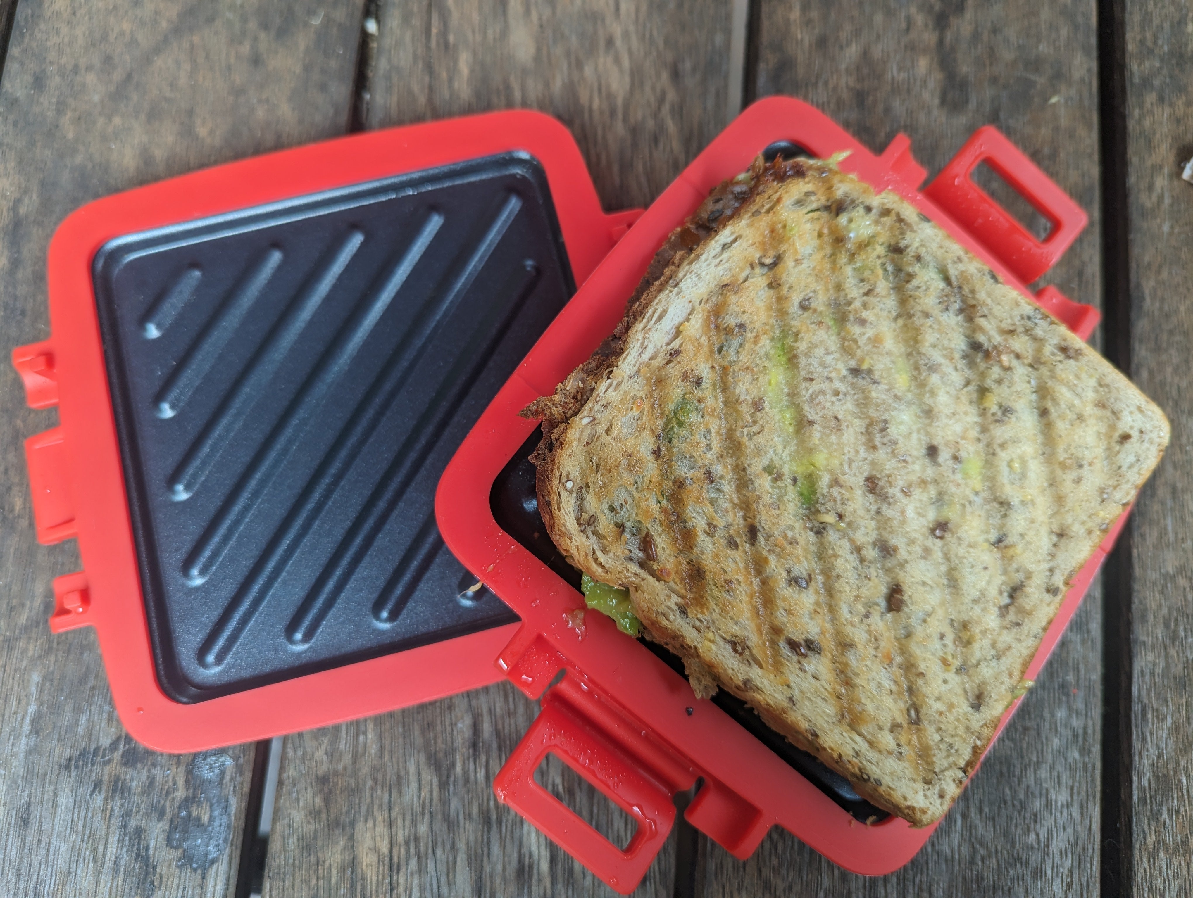 Road Chef Microwave Toasted Sandwich Maker