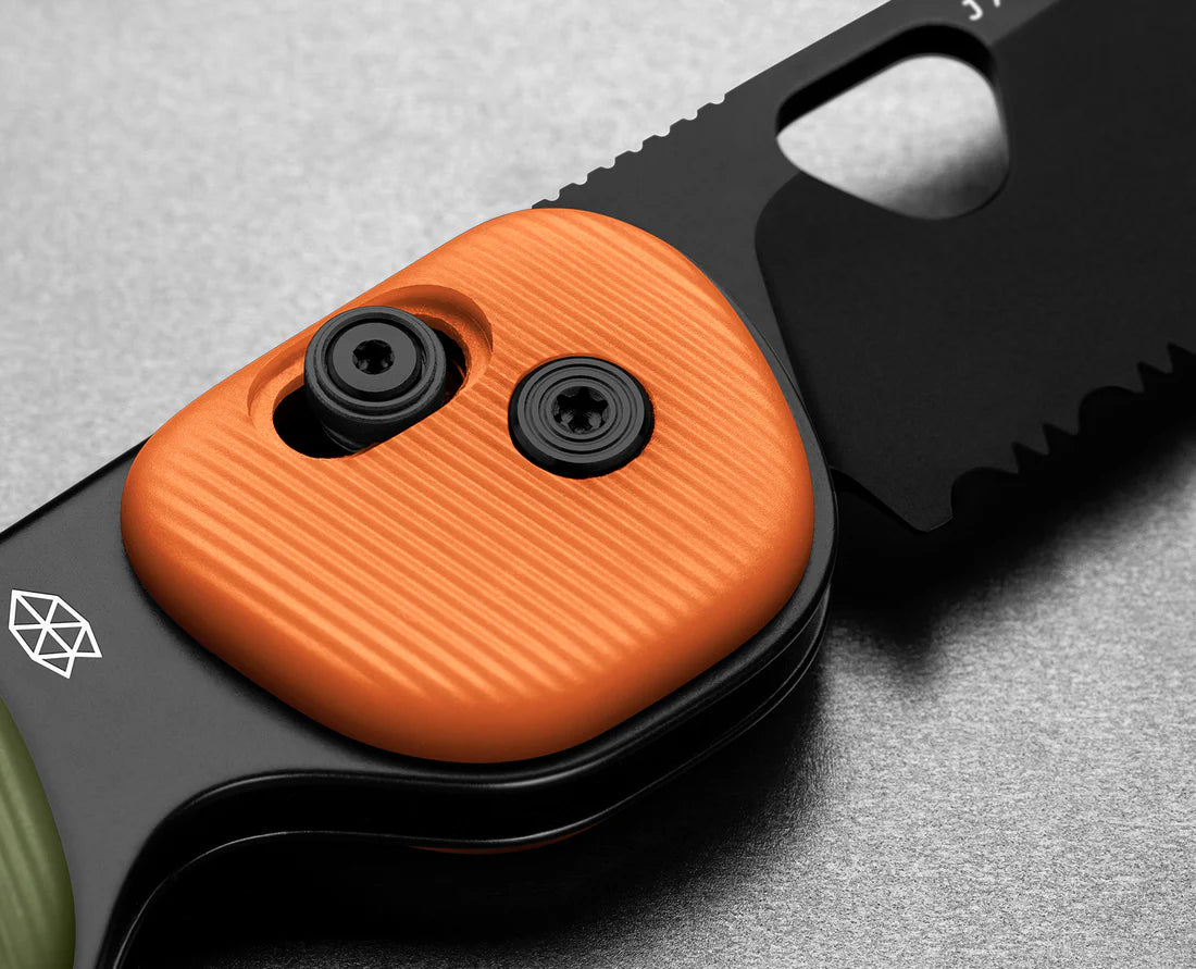 James Brand - The Redstone Knife - Serrated
