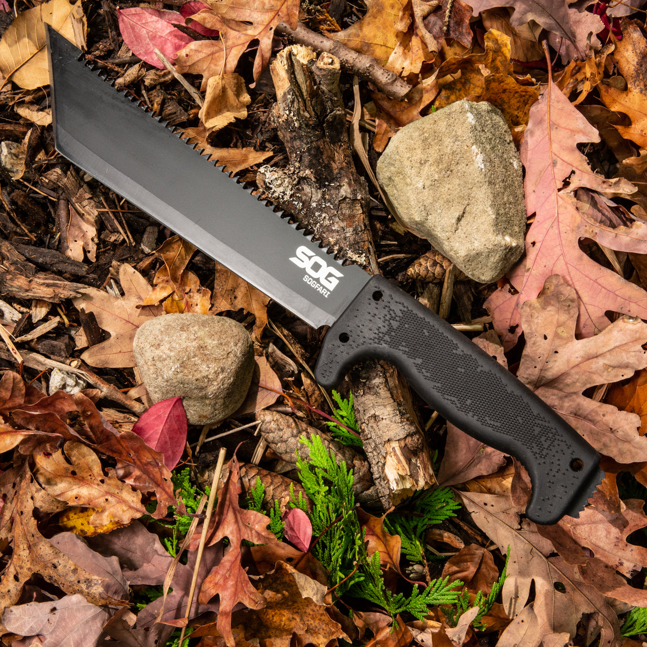 SOG Sogfari 10"  Tanto Machete